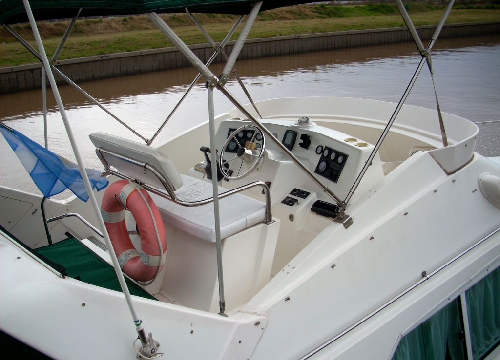 cruceros - YATE DE MOTOR -RETASADO - SK 37 PERMUTAS
