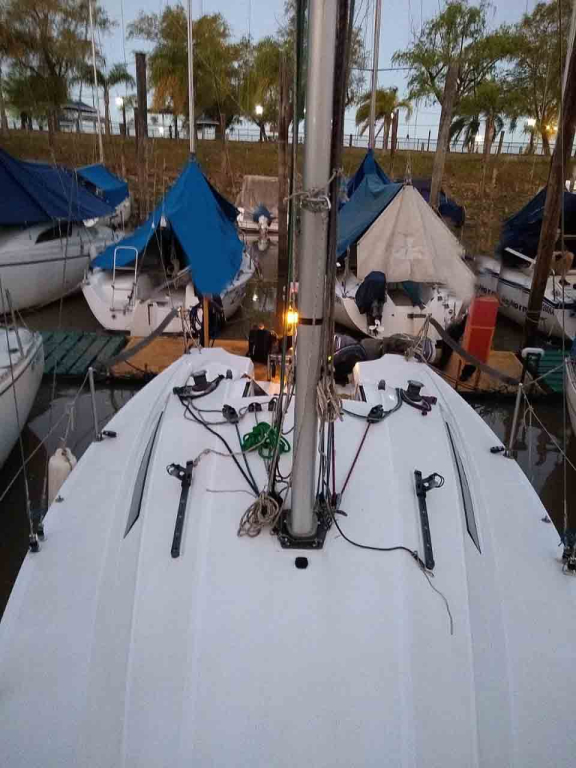 veleros - YATE DE VELA - RETASADO - VEINTIDUE  OPORTUNIDAD