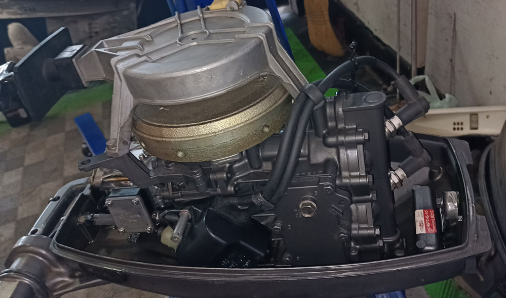 Motores - FUERA DE BORDA- RETASADO - TOHATSU 8 PATA LARGA