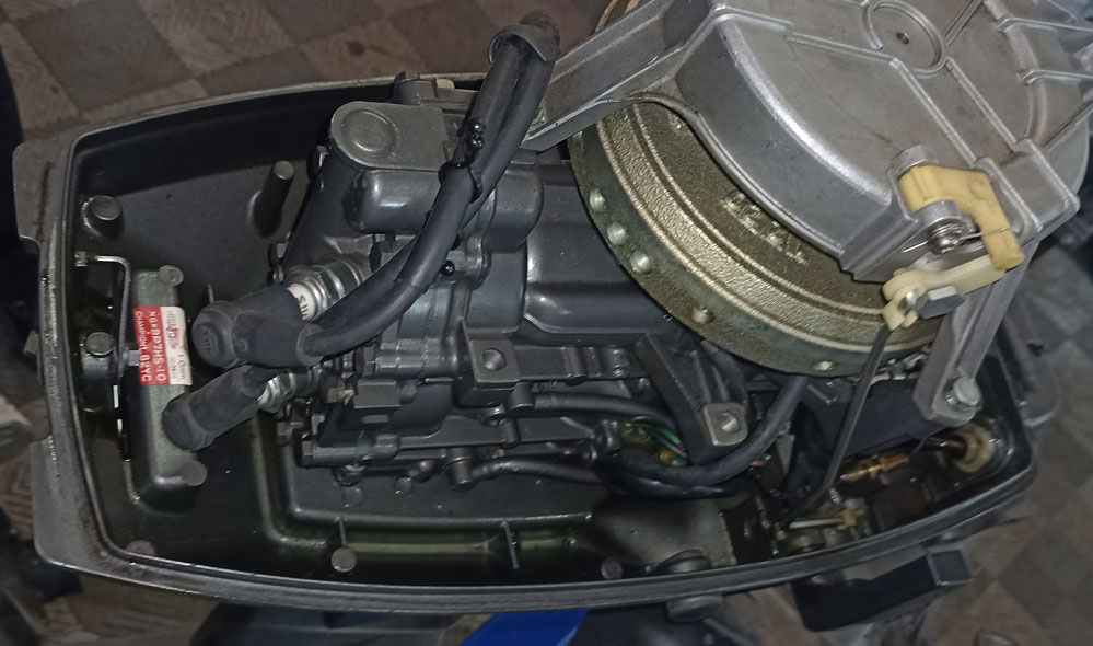 Motores - FUERA DE BORDA- RETASADO - TOHATSU 8 PATA LARGA
