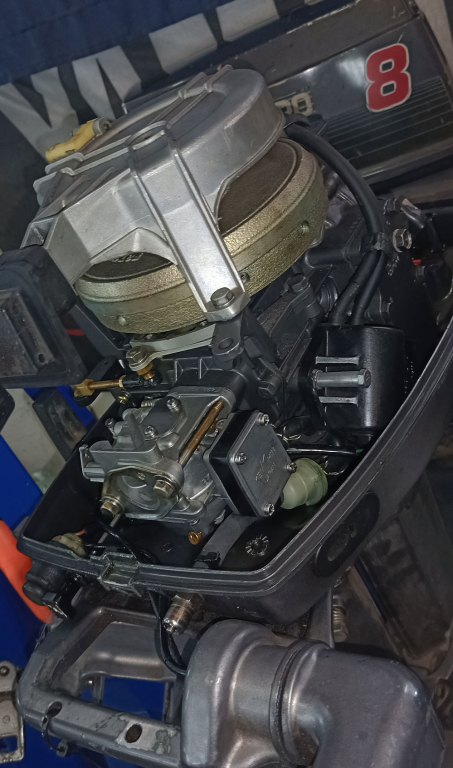 Motores - FUERA DE BORDA- RETASADO - TOHATSU 8 PATA LARGA