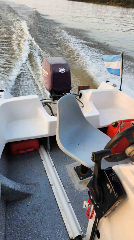 lanchas - CANOBOTE - TRACKER 520