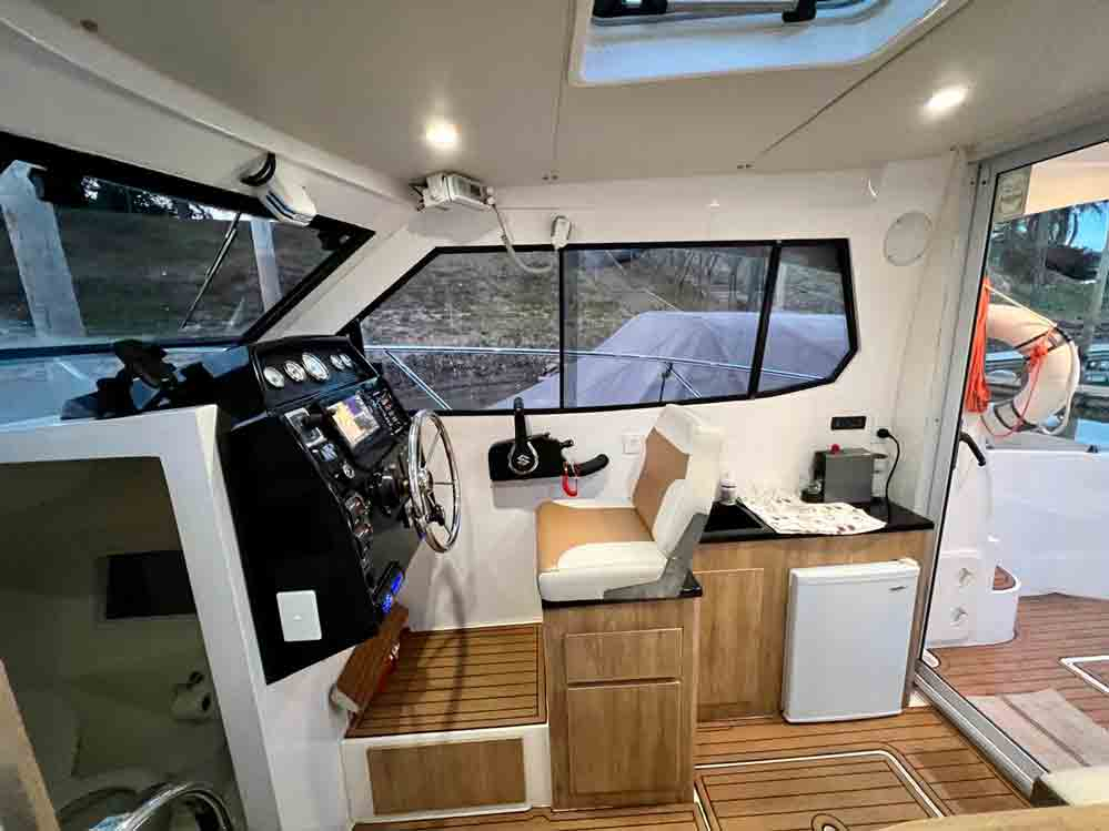 cruceros - YATE MOTOR  - ALPHA 2800 SC