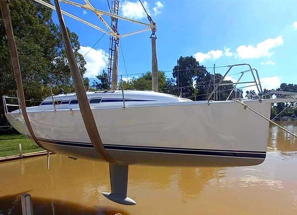 veleros - YATE DE VELA - RESERVADO - CORUM 300- RESERVADO