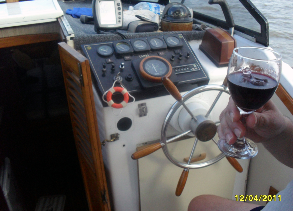cruceros - YATE MOTOR  - NAUTIGLAS  740