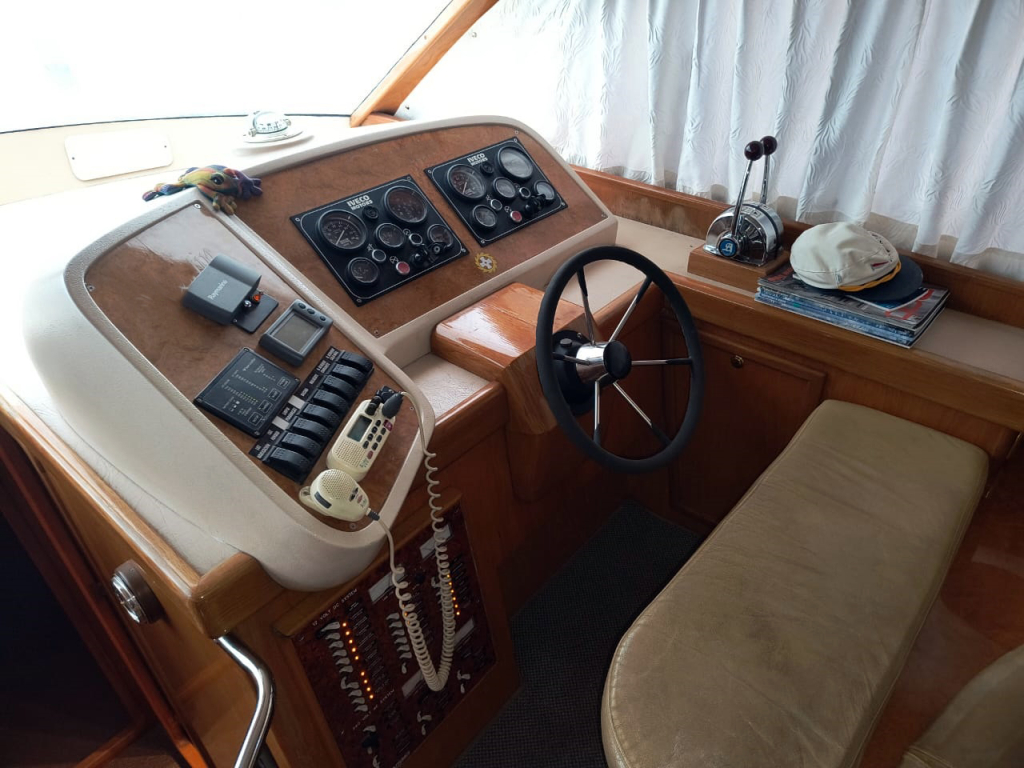 cruceros - YATE MOTOR - SEGUE 43