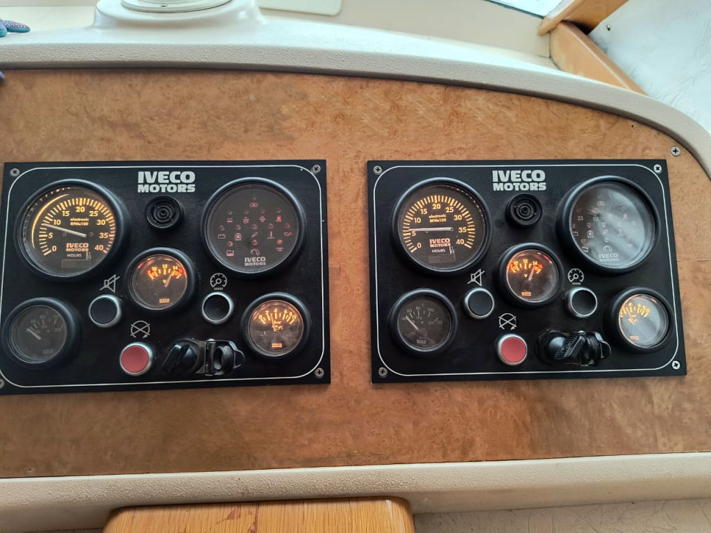 cruceros - YATE MOTOR - SEGUE 43