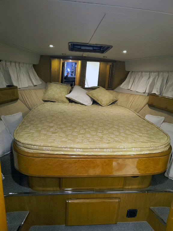 cruceros - YATE MOTOR - SEGUE 43
